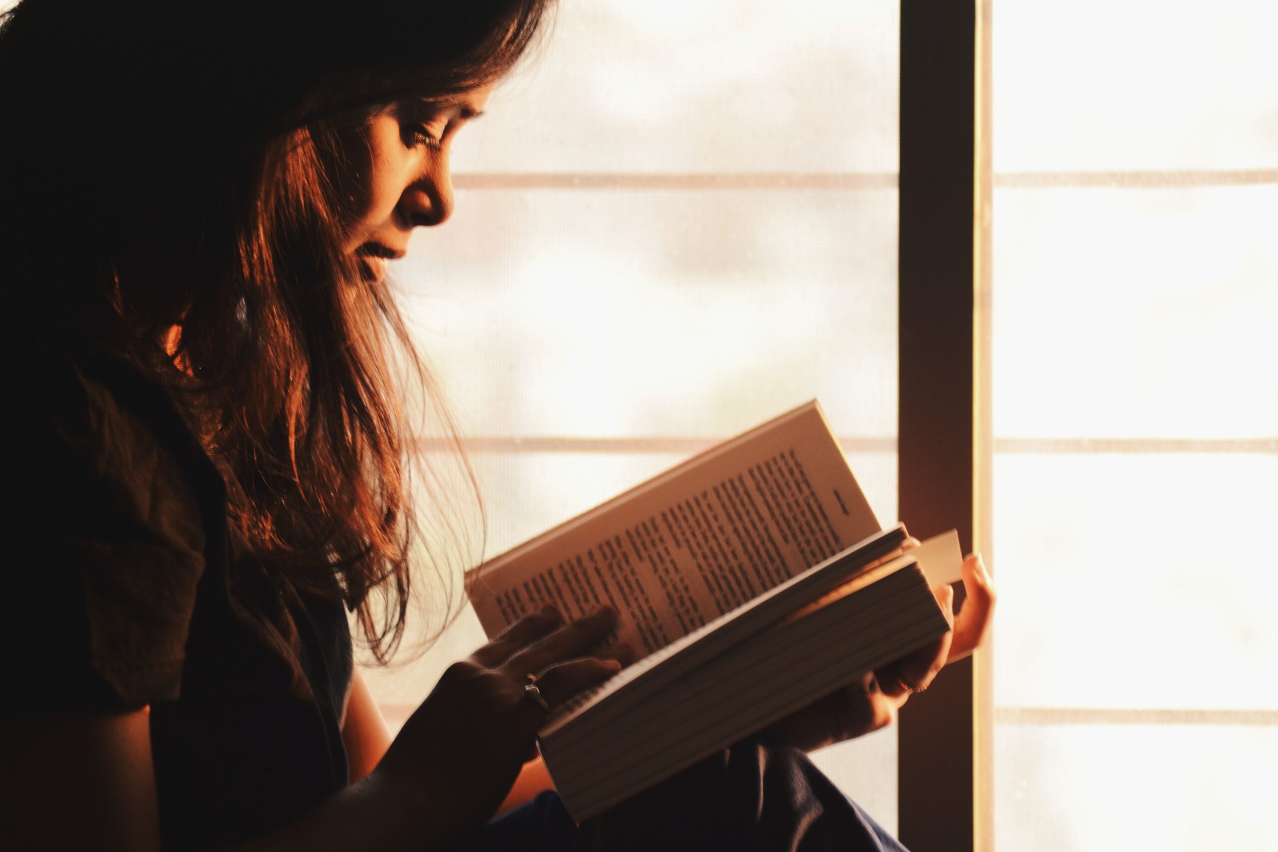 Lady reading a book